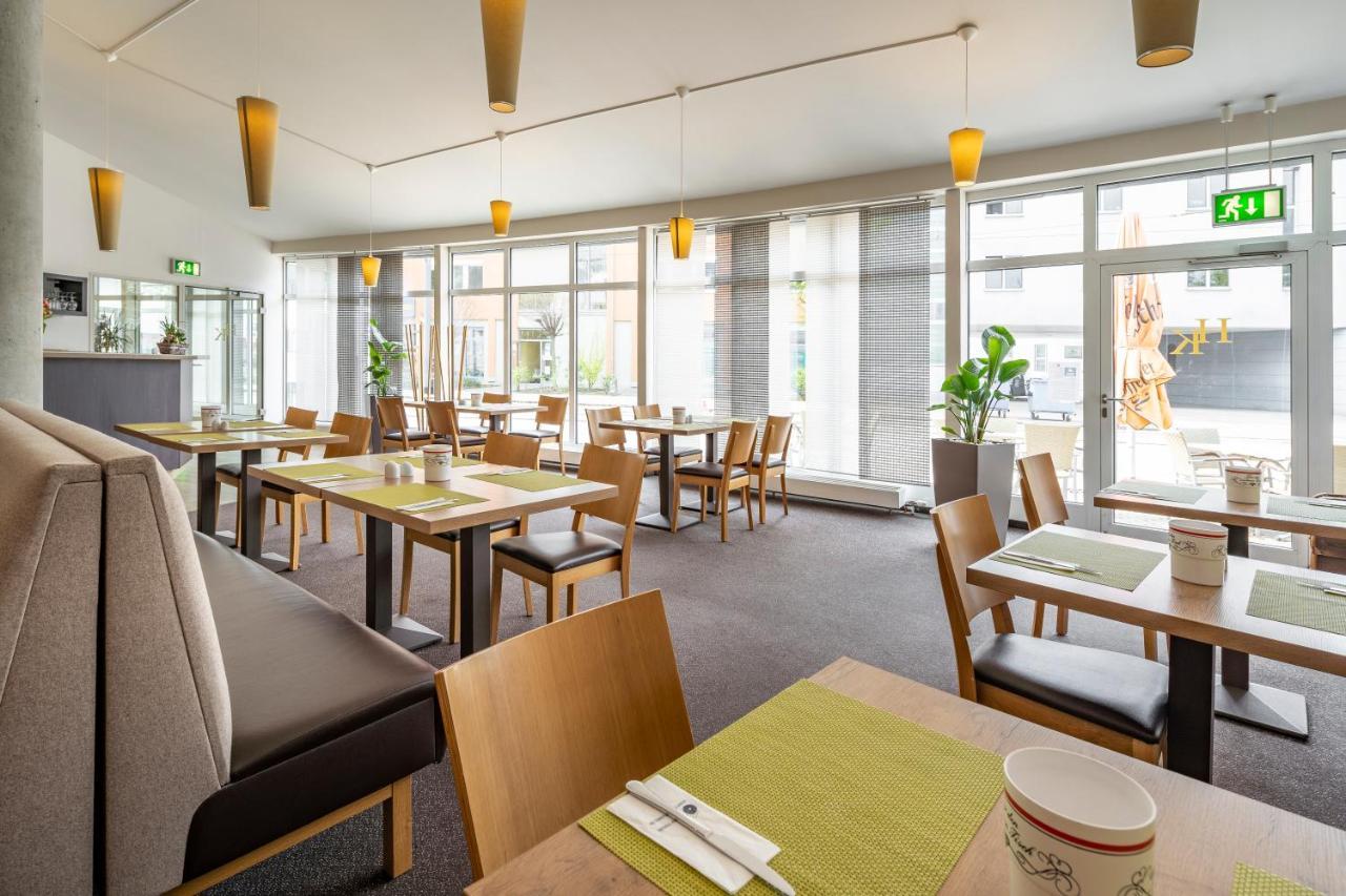 Center Hotel Kaiserhof Наумбург Экстерьер фото