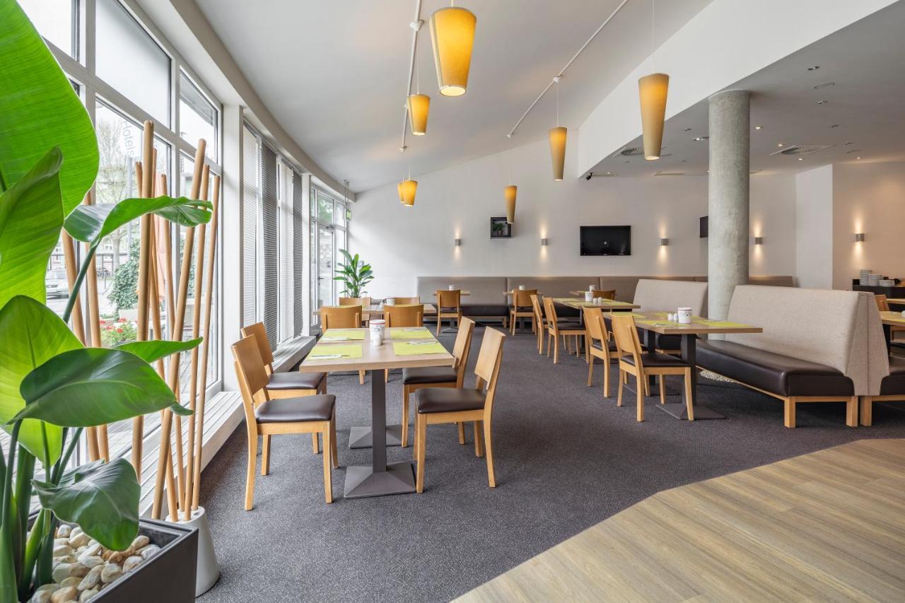 Center Hotel Kaiserhof Наумбург Экстерьер фото